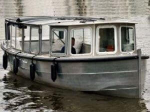 De Suzanne is de voordeligste grote salonboot Amsterdam
