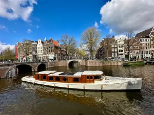 Private Luxus-Bootsfahrt Grachten Amsterdam HRH