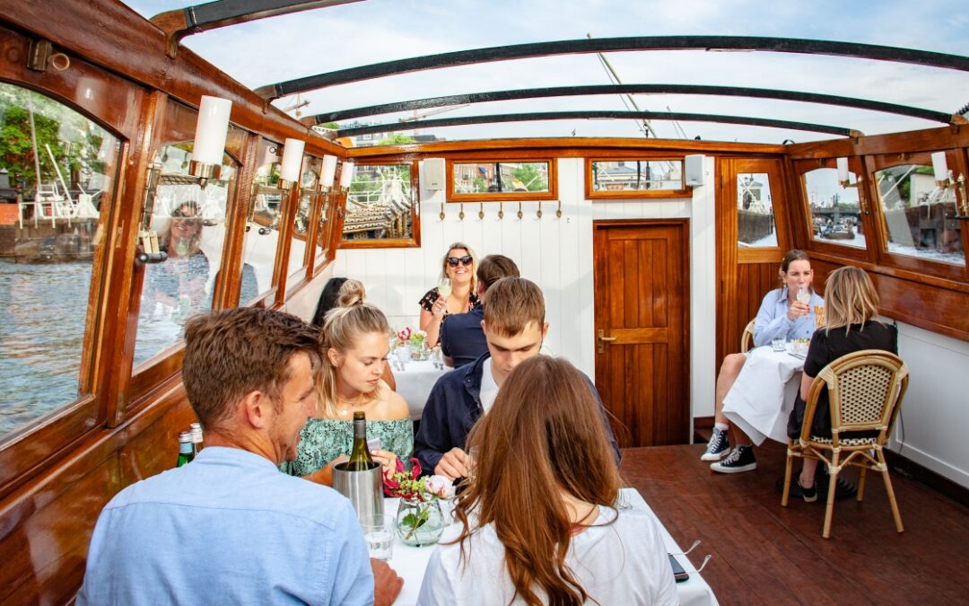 Luxury Lunch Cruise (alleen op zondag)