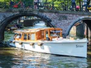 Stern luxe salonboot Amsterdam