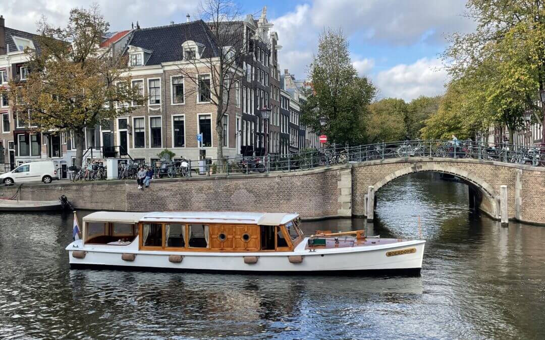 ‘Roerdomp‘, luxe omgebouwde directieboot