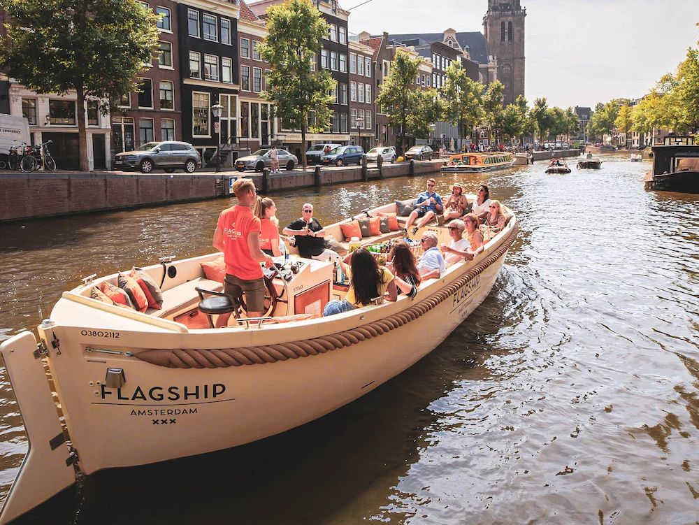 Rondvaart Amsterdam open boot
